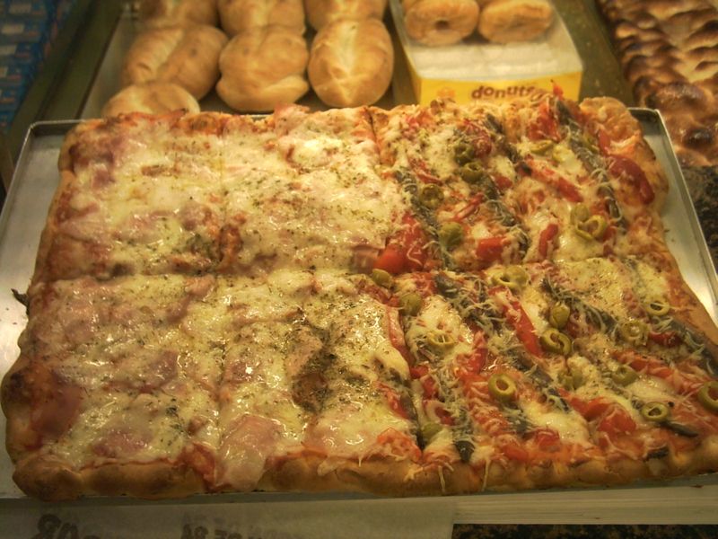 PIZZA     GRANDE